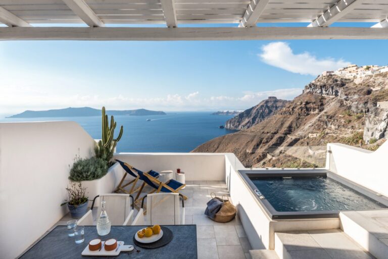 Blog Porto Fira Suites Hotel in Santorini by Interior Design Laboratorium Yellowtrace 19 768x513